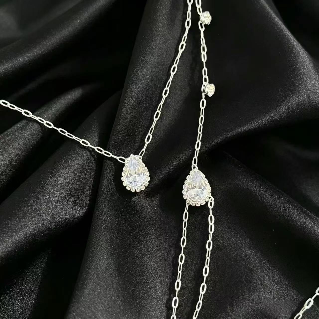 Elegant and graceful bridal ba - Body Jewelry Back avaliação e preço