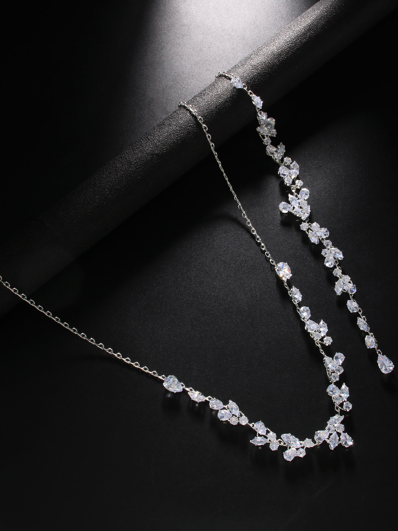 Crystal Leaf Backdrop Necklace - Body Jewelry Back avaliação e preço