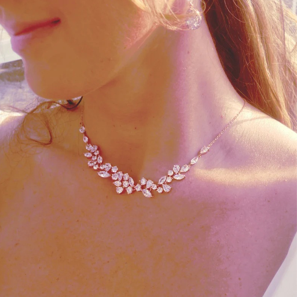 Crystal Leaf Backdrop Necklace - Body Jewelry Back avaliação e preço
